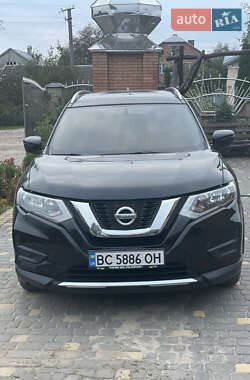 Внедорожник / Кроссовер Nissan Rogue 2016 в 