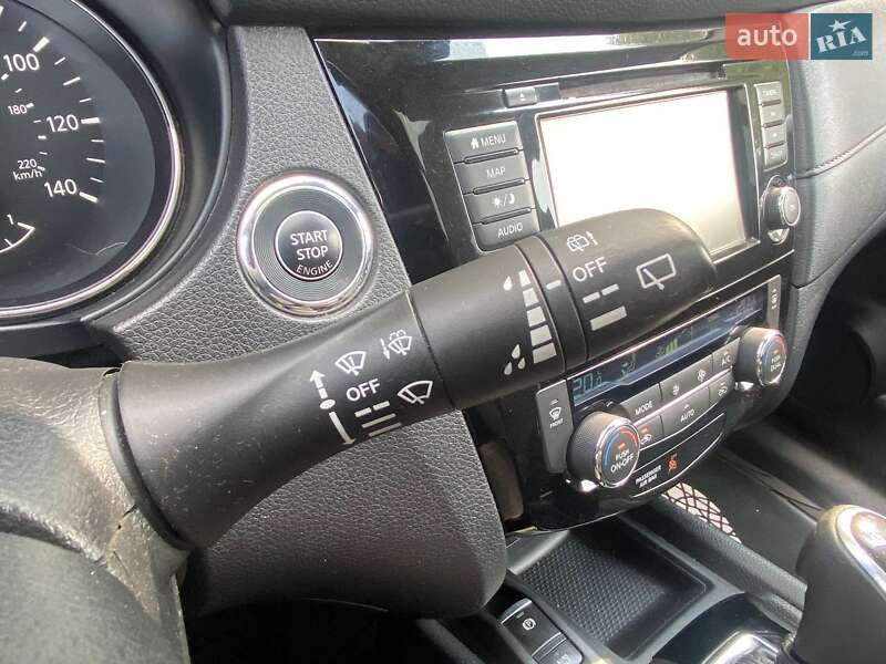 Внедорожник / Кроссовер Nissan Rogue 2018 в Хмельницком