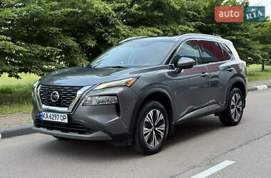 Позашляховик / Кросовер Nissan Rogue 2021 в 