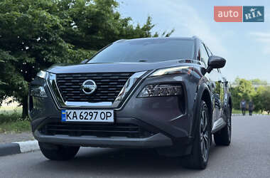 Позашляховик / Кросовер Nissan Rogue 2021 в 
