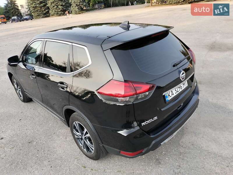Позашляховик / Кросовер Nissan Rogue 2017 в Харкові
