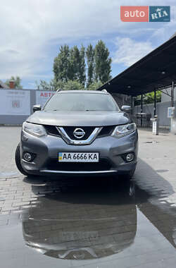 Позашляховик / Кросовер Nissan Rogue 2014 в 
