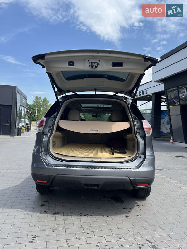 Позашляховик / Кросовер Nissan Rogue 2014 в Києві