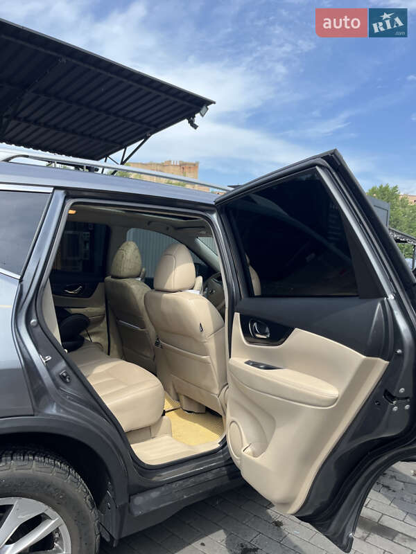 Позашляховик / Кросовер Nissan Rogue 2014 в Києві