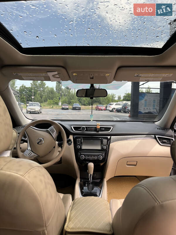 Позашляховик / Кросовер Nissan Rogue 2014 в Києві