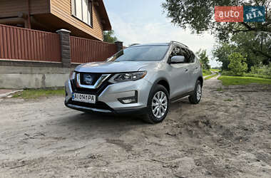 Позашляховик / Кросовер Nissan Rogue 2017 в Фастові