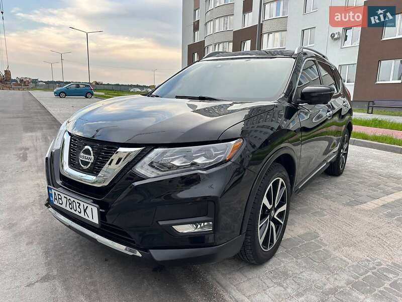 Позашляховик / Кросовер Nissan Rogue 2017 в Вінниці