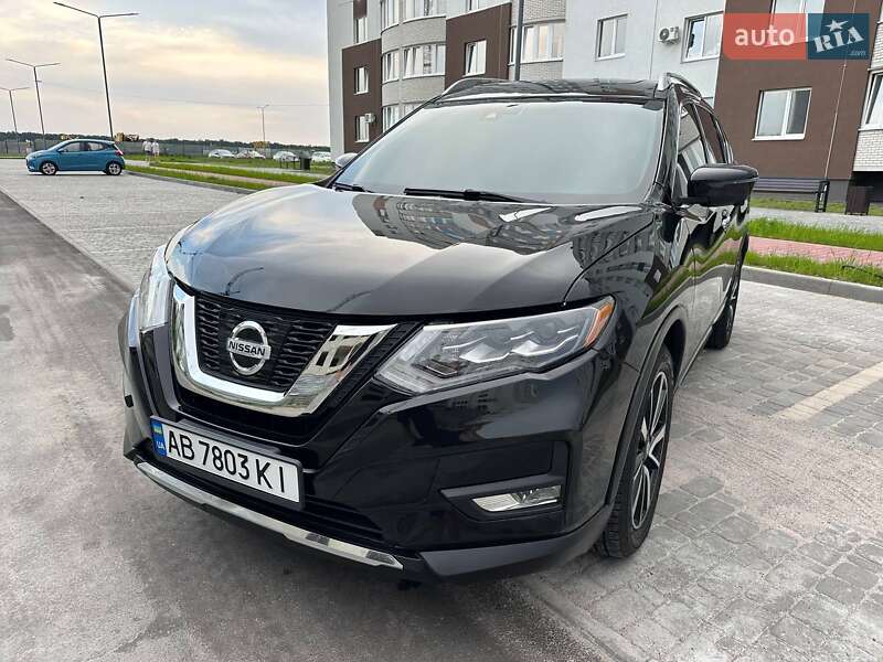 Позашляховик / Кросовер Nissan Rogue 2017 в Вінниці