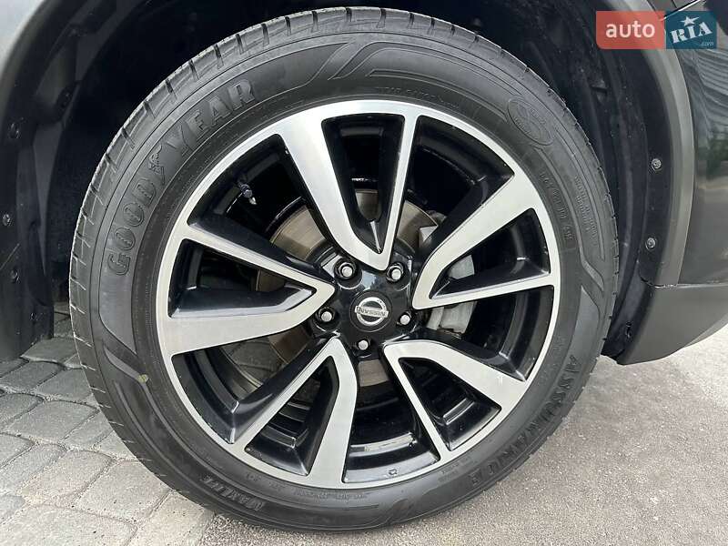 Позашляховик / Кросовер Nissan Rogue 2017 в Вінниці
