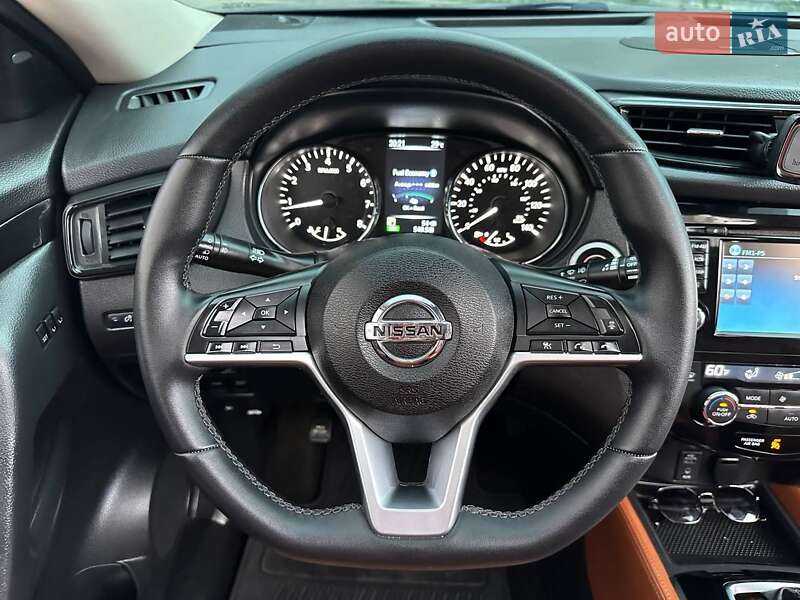 Позашляховик / Кросовер Nissan Rogue 2017 в Вінниці