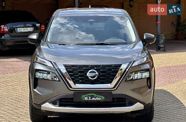 Внедорожник / Кроссовер Nissan Rogue 2021 в 