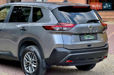Внедорожник / Кроссовер Nissan Rogue 2021 в 
