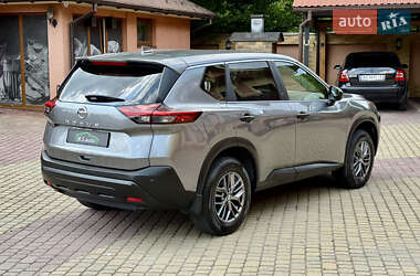 Внедорожник / Кроссовер Nissan Rogue 2021 в 