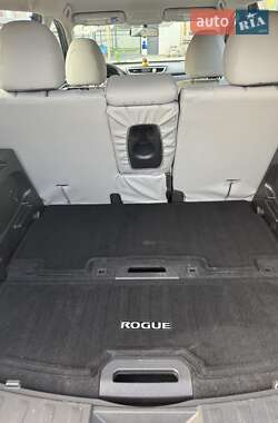 Позашляховик / Кросовер Nissan Rogue 2015 в 