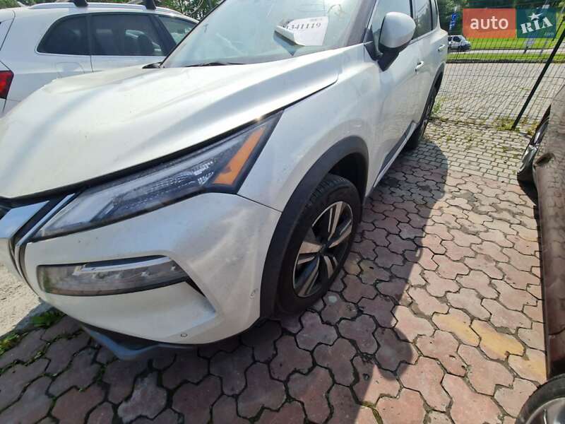 Внедорожник / Кроссовер Nissan Rogue 2023 в Киеве