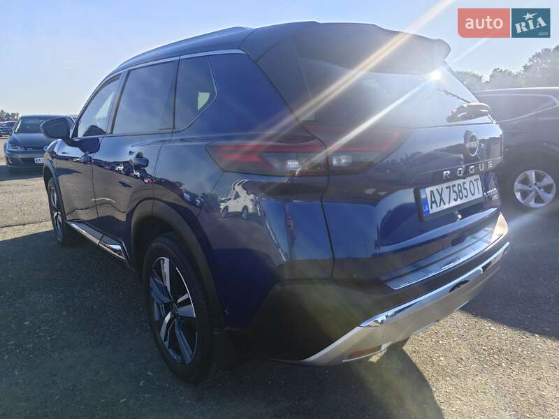 Внедорожник / Кроссовер Nissan Rogue 2022 в Харькове