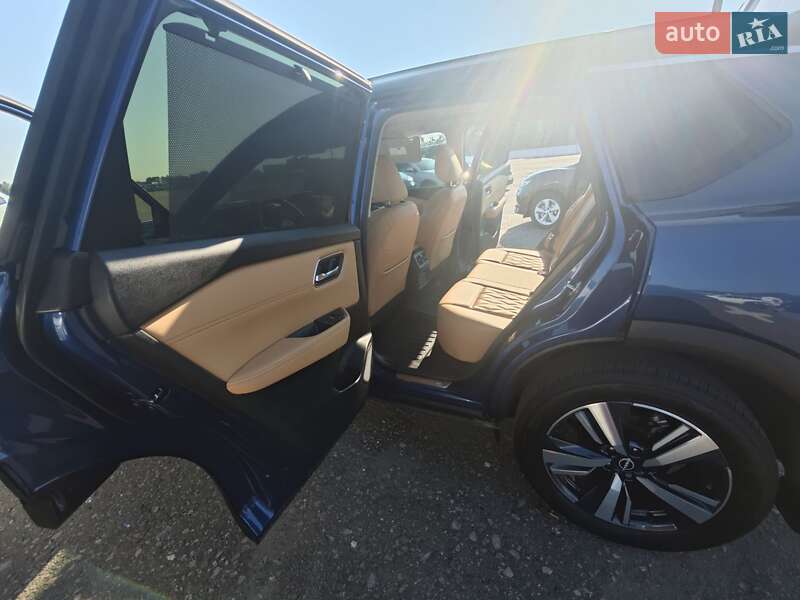 Внедорожник / Кроссовер Nissan Rogue 2022 в Харькове