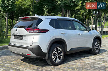 Внедорожник / Кроссовер Nissan Rogue 2021 в 