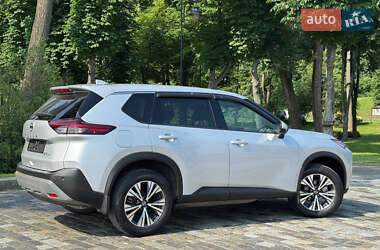 Внедорожник / Кроссовер Nissan Rogue 2021 в 
