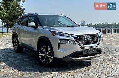 Внедорожник / Кроссовер Nissan Rogue 2021 в 