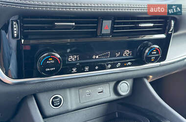 Внедорожник / Кроссовер Nissan Rogue 2021 в 