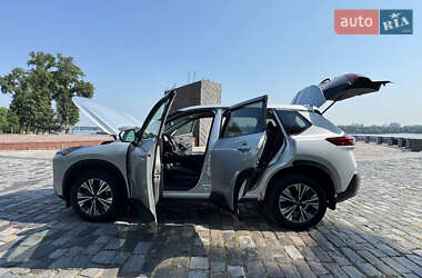 Внедорожник / Кроссовер Nissan Rogue 2021 в 