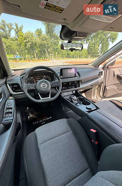Внедорожник / Кроссовер Nissan Rogue 2021 в 