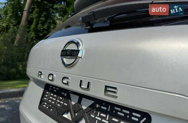 Внедорожник / Кроссовер Nissan Rogue 2021 в 