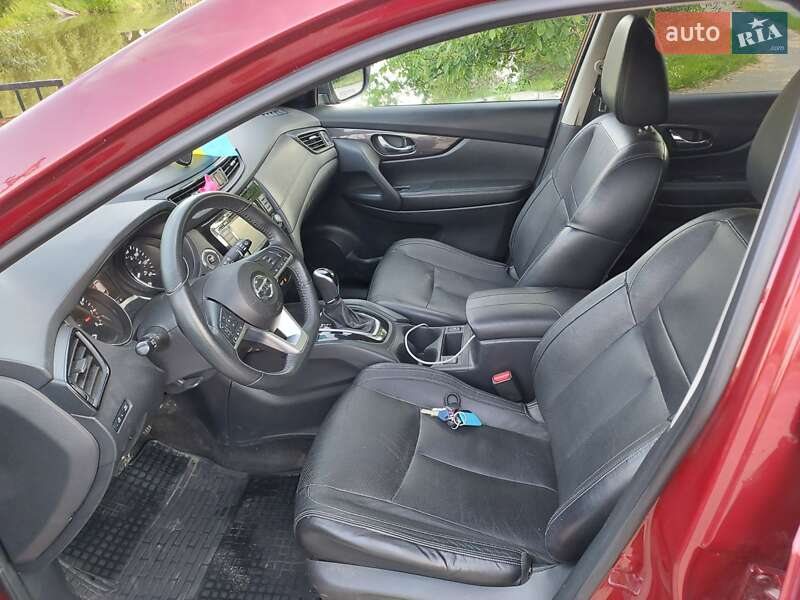 Внедорожник / Кроссовер Nissan Rogue 2019 в Киеве