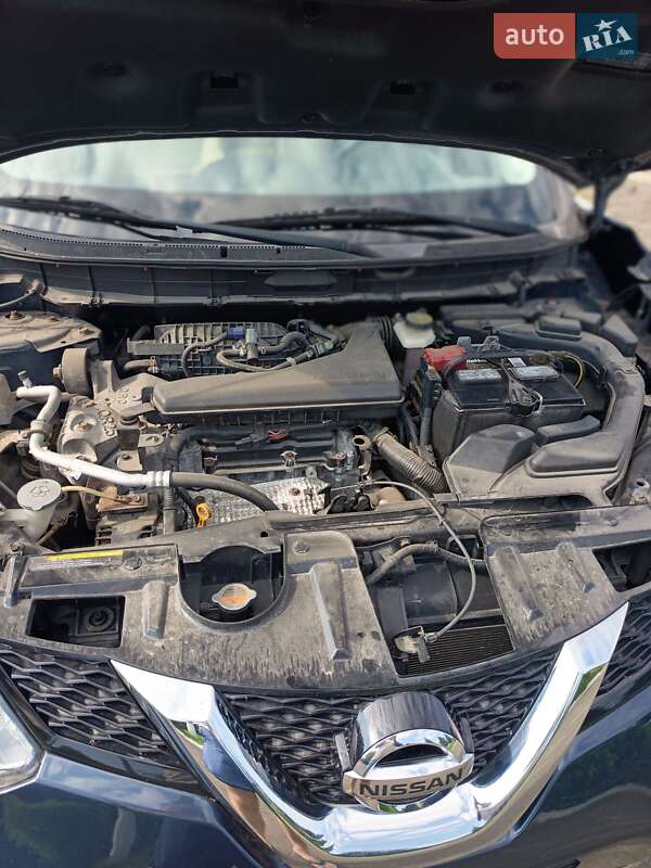 Позашляховик / Кросовер Nissan Rogue 2015 в Рівному