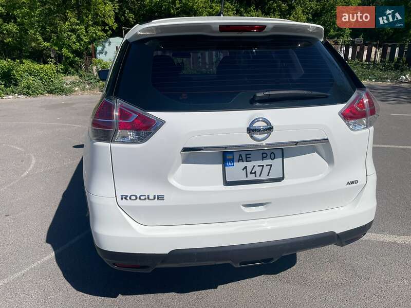 Внедорожник / Кроссовер Nissan Rogue 2015 в Днепре