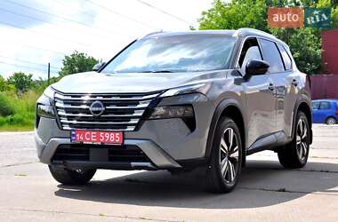 Позашляховик / Кросовер Nissan Rogue 2024 в Львові