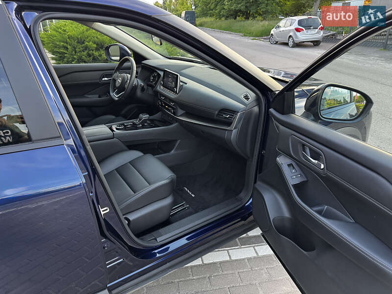 Позашляховик / Кросовер Nissan Rogue 2024 в Рівному