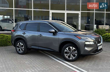 Внедорожник / Кроссовер Nissan Rogue 2023 в 