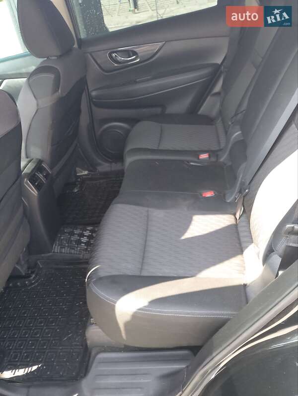 Позашляховик / Кросовер Nissan Rogue 2018 в Таращі