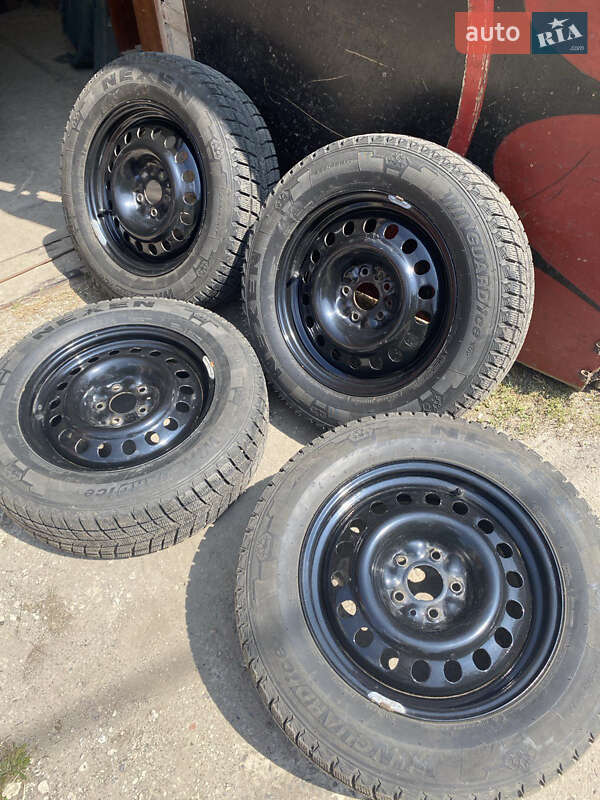 Позашляховик / Кросовер Nissan Rogue 2016 в Полтаві