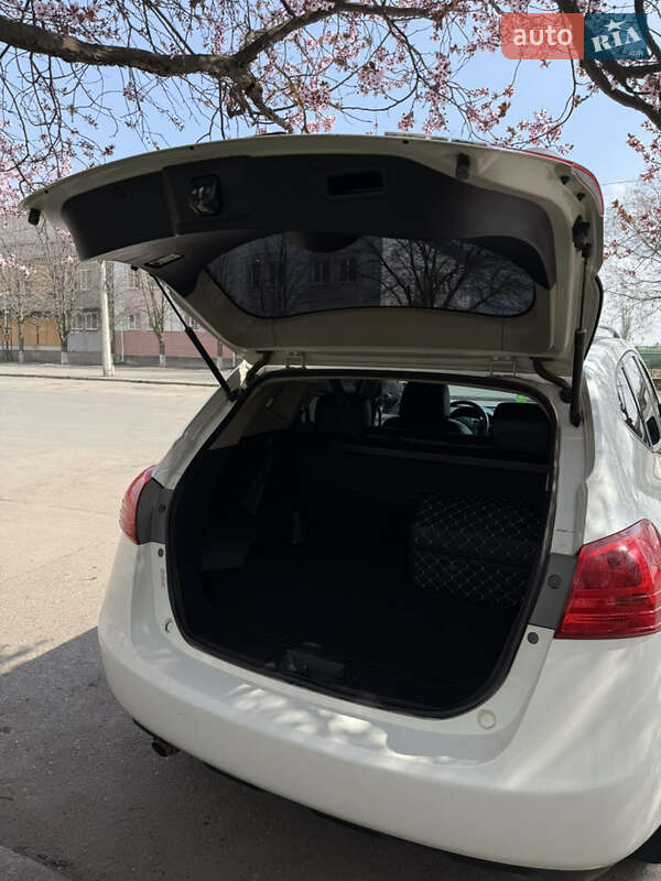 Внедорожник / Кроссовер Nissan Rogue 2008 в Николаеве