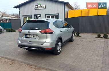 Позашляховик / Кросовер Nissan Rogue 2017 в 