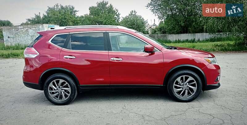 Позашляховик / Кросовер Nissan Rogue 2016 в Харкові