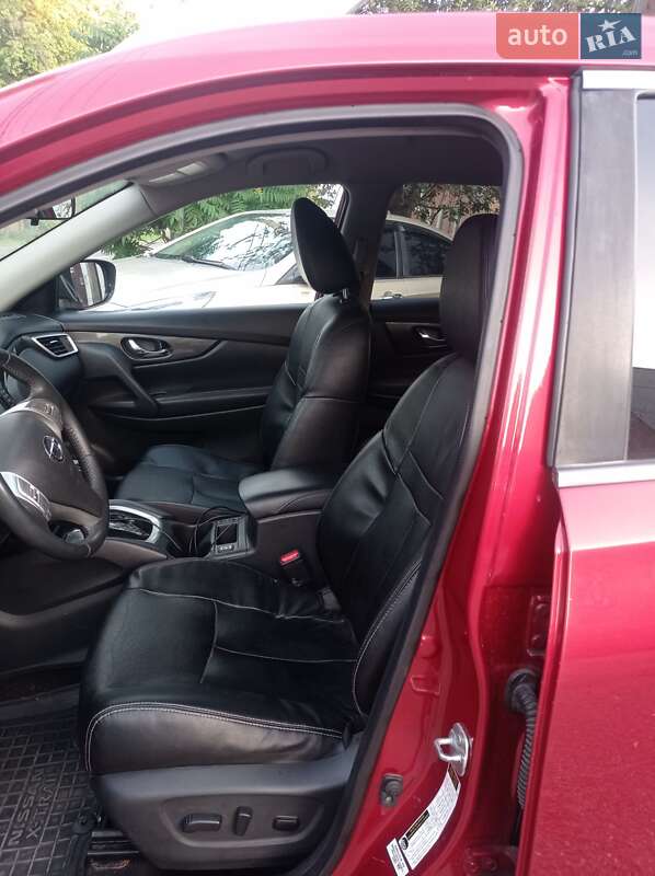 Позашляховик / Кросовер Nissan Rogue 2016 в Харкові