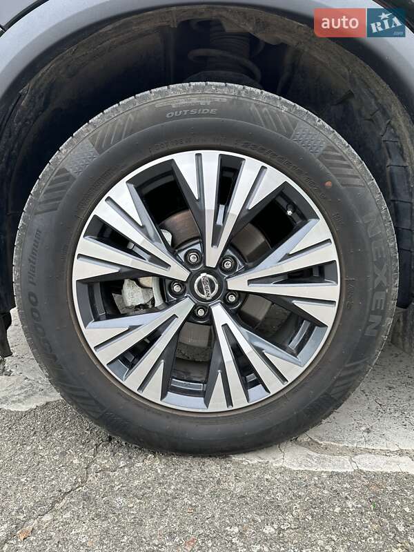 Позашляховик / Кросовер Nissan Rogue 2021 в Білогородці