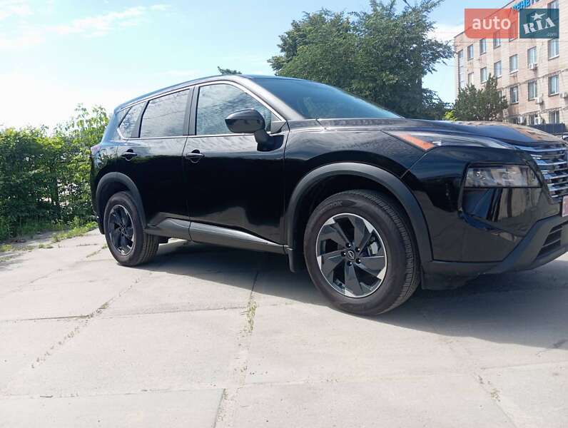Внедорожник / Кроссовер Nissan Rogue 2024 в Киеве