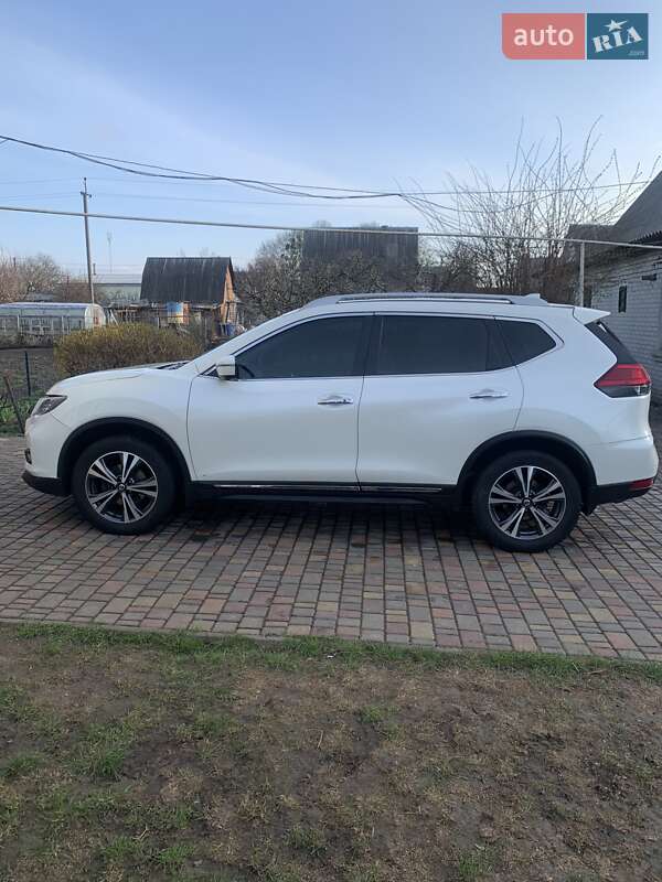 Позашляховик / Кросовер Nissan Rogue 2017 в Білій Церкві