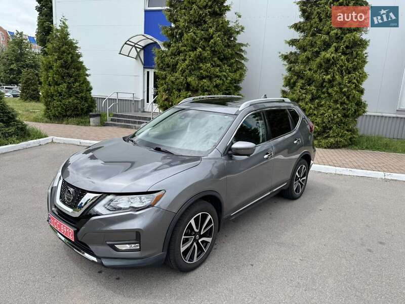 Внедорожник / Кроссовер Nissan Rogue 2019 в 