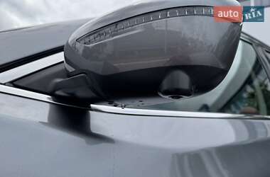 Внедорожник / Кроссовер Nissan Rogue 2019 в 