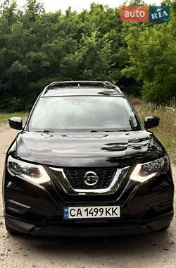 Внедорожник / Кроссовер Nissan Rogue 2019 в Золотоноше