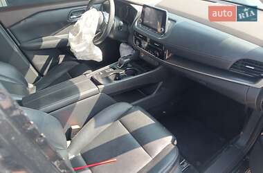 Позашляховик / Кросовер Nissan Rogue 2021 в 
