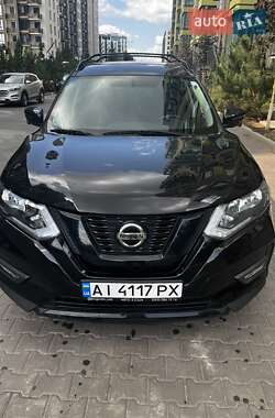 Позашляховик / Кросовер Nissan Rogue 2017 в Києві