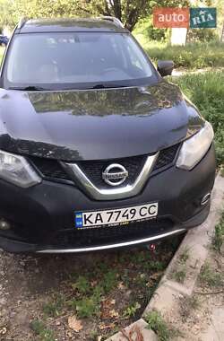 Внедорожник / Кроссовер Nissan Rogue 2016 в Краматорске