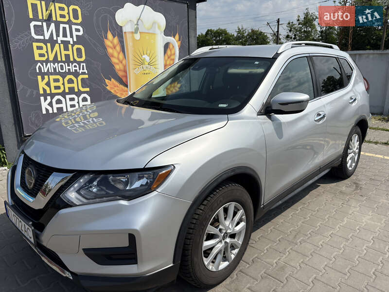 Позашляховик / Кросовер Nissan Rogue 2019 в Києві